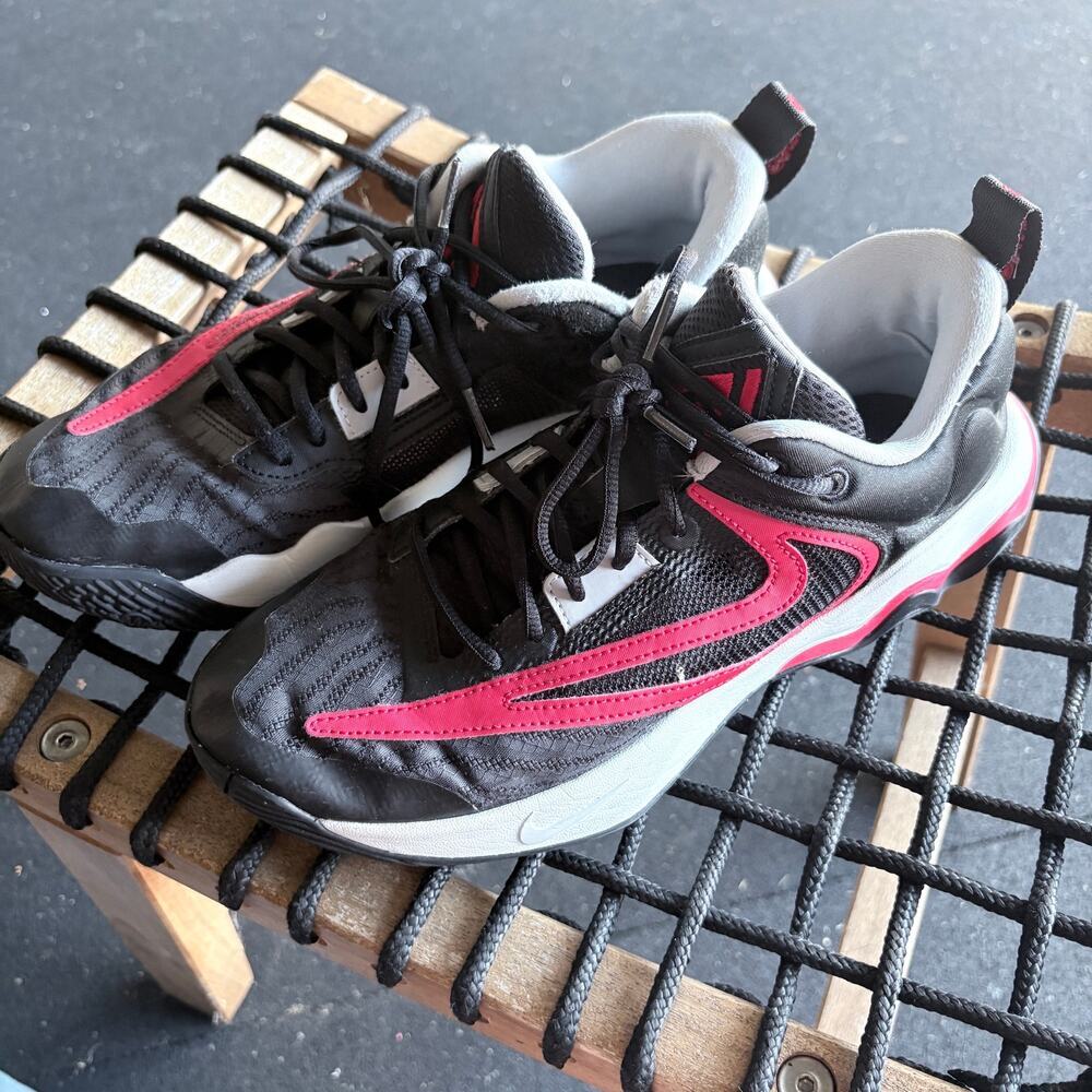 Nike Giannis Immortality 3 Double Trouble (Black/University Red) 9 Basketball